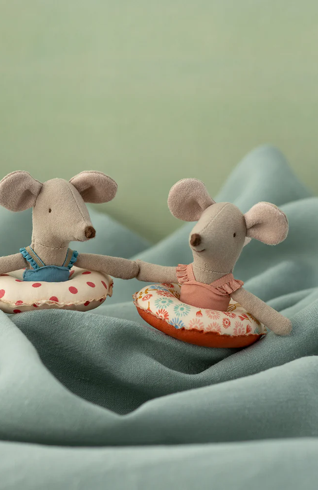 Beach Mouse With Float, Little Sister - Multi Dot