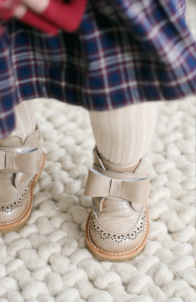 Bootie Velcro Bowy - Patent Beige