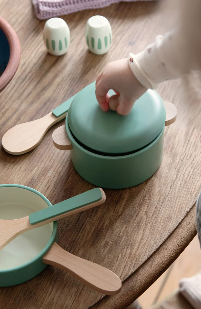 Wooden Kitchen Pot And Pan Set - Sage Green