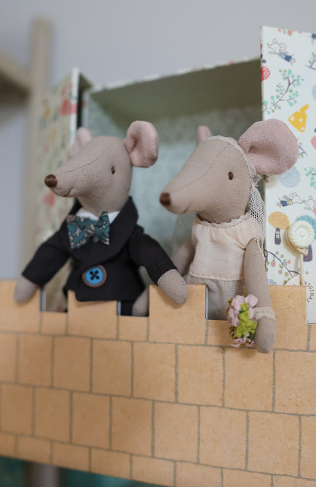 Wedding Mice Couple In Box