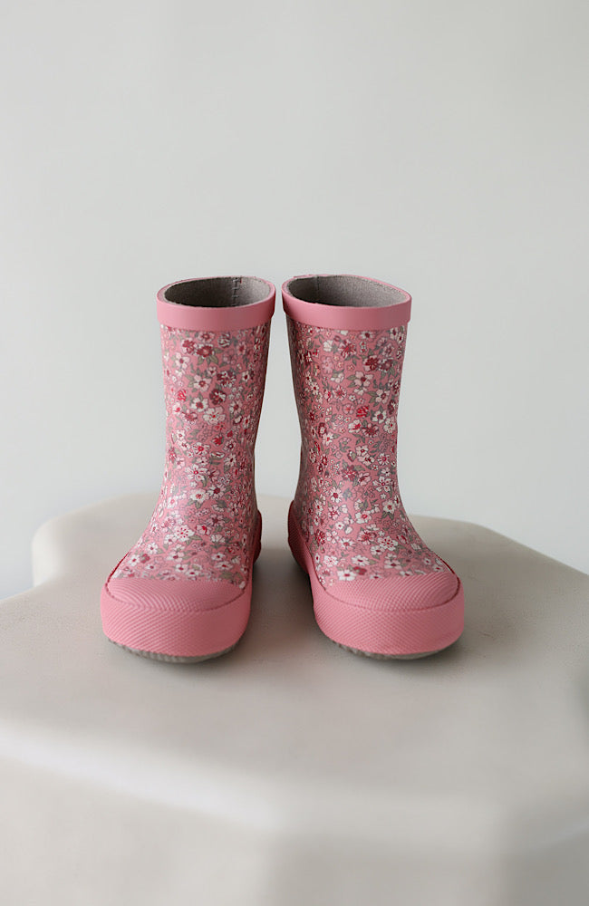 Muddy Rubber Boot Print - Rosette Flowers