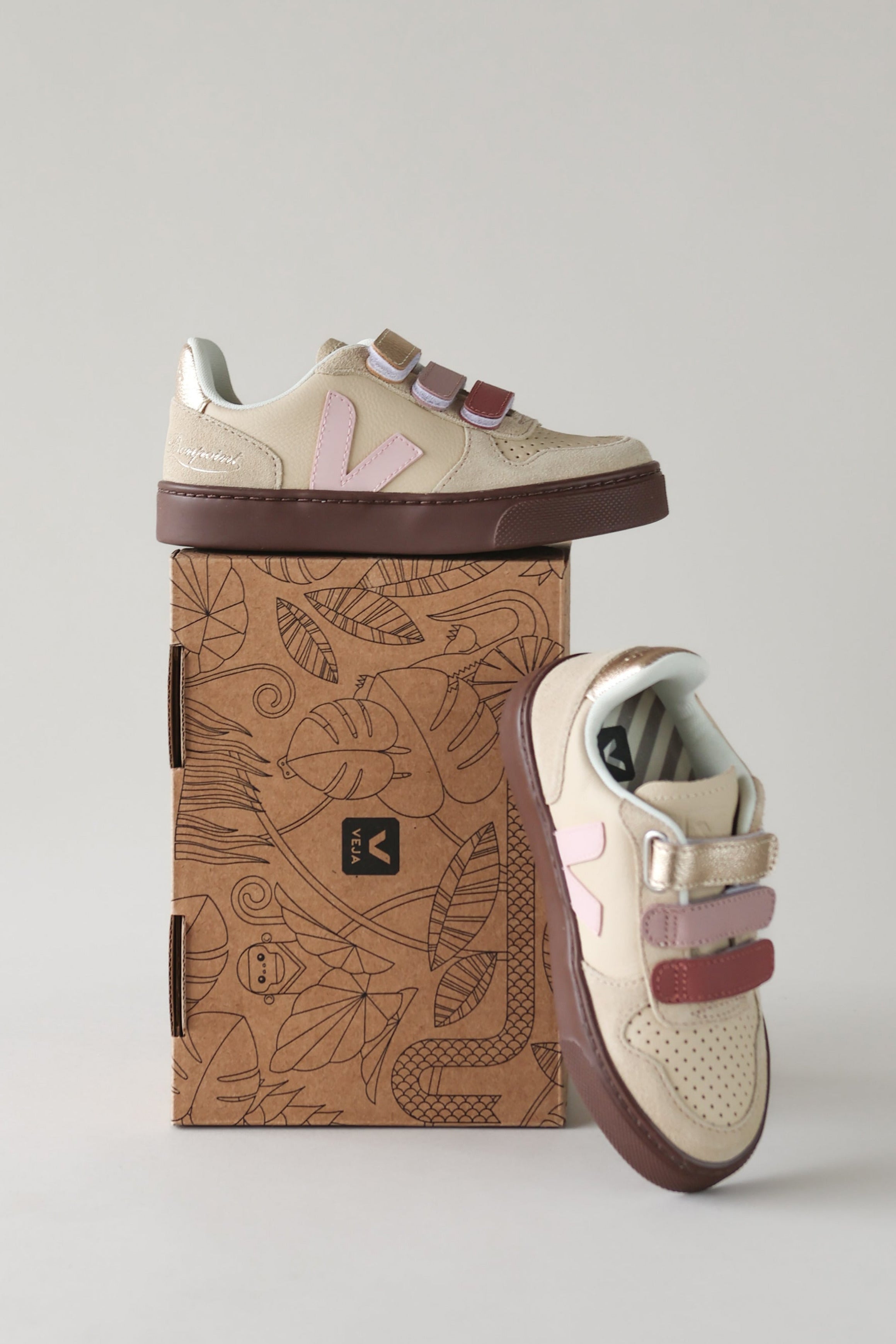 Bonpoint x Veja V10 Läder Sneakers - Areia Petale