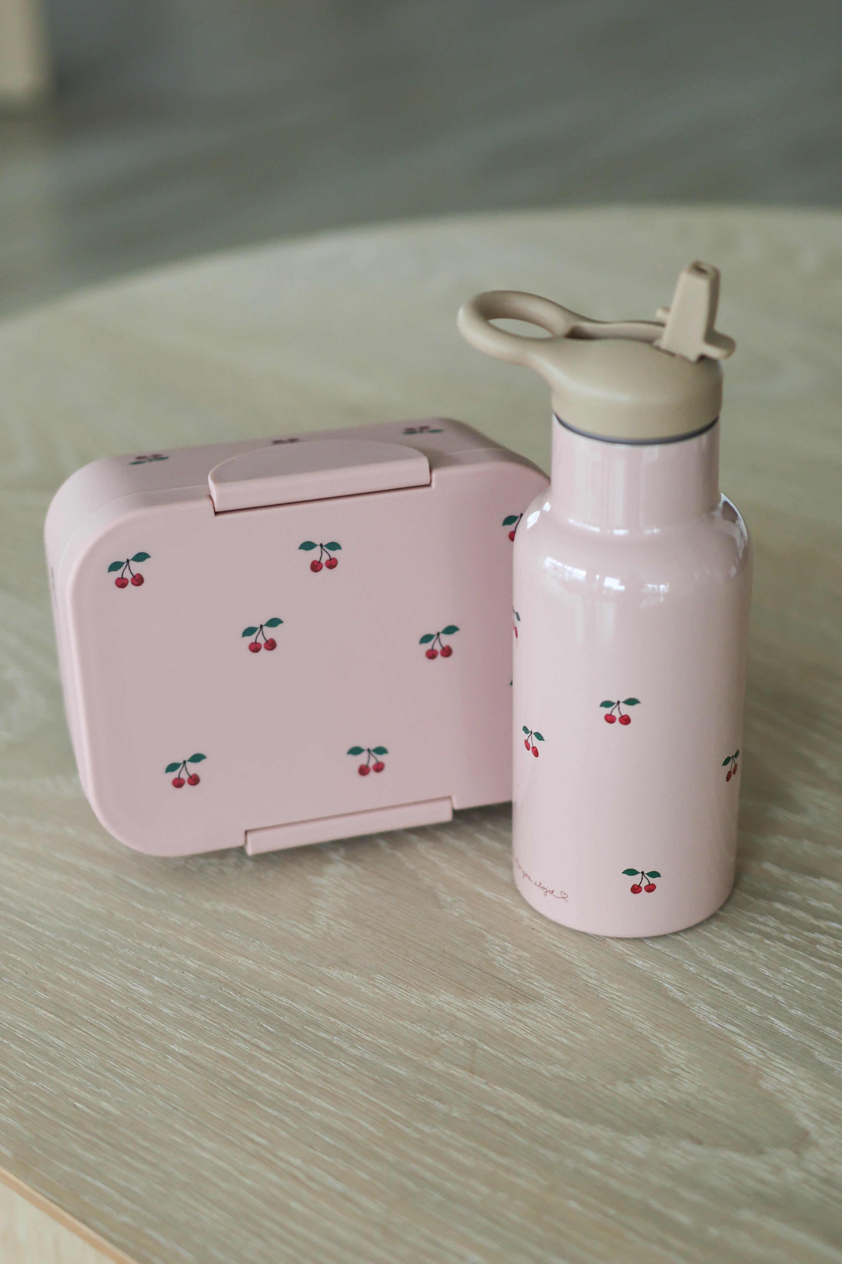 Lunch Box - Cherry Pink
