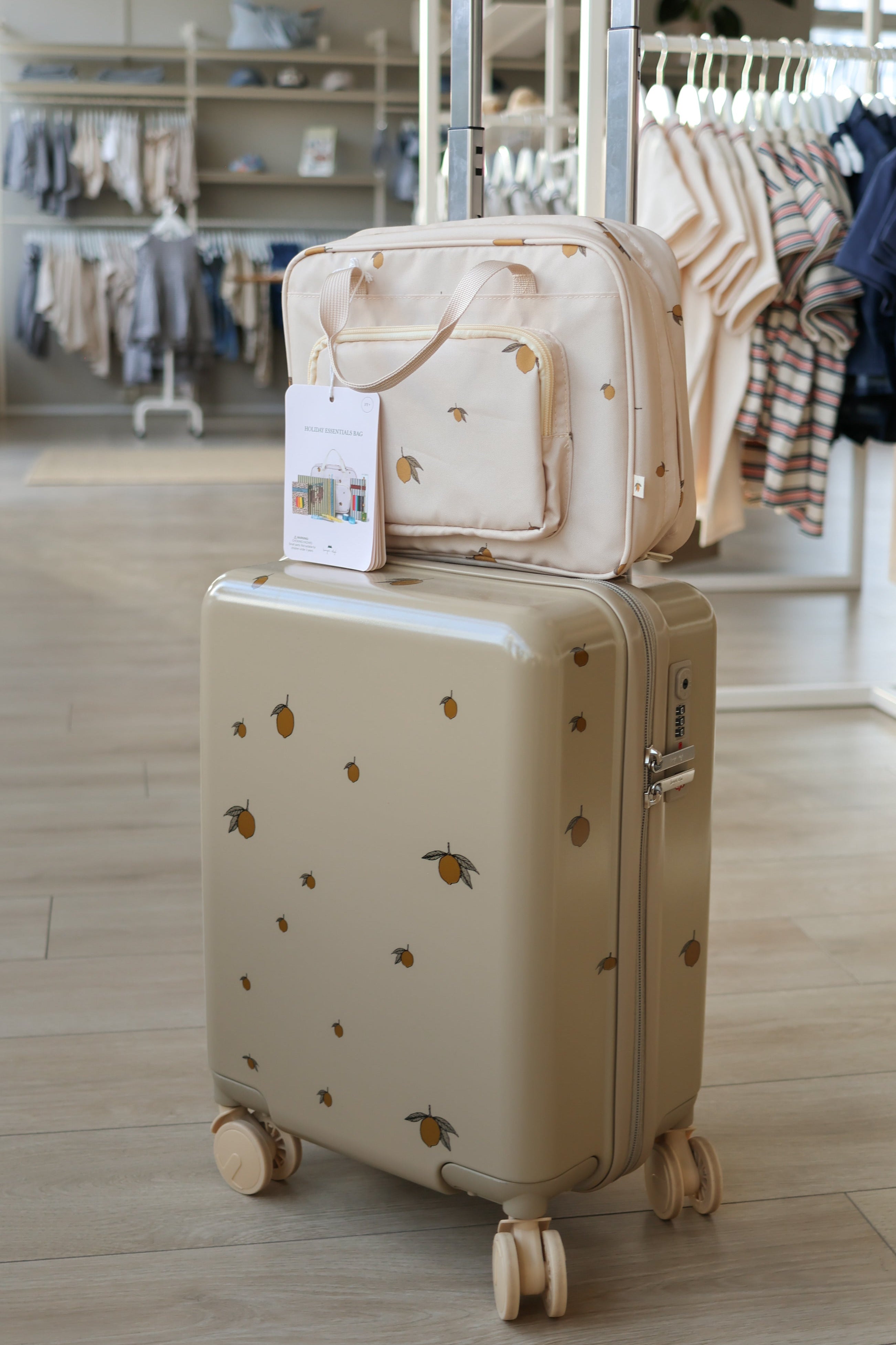 Travel Suitcase - Lemon
