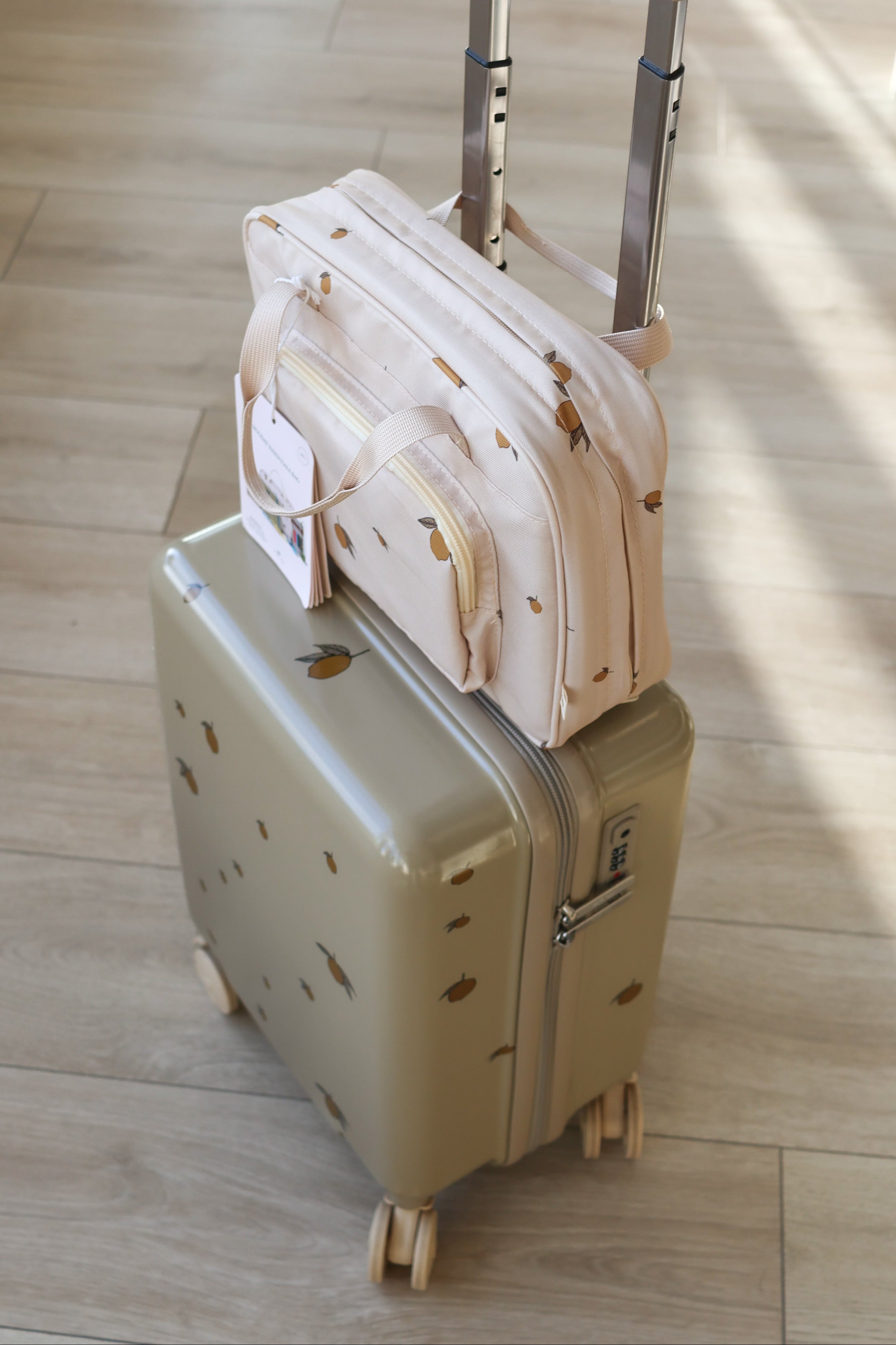 Travel Suitcase - Lemon