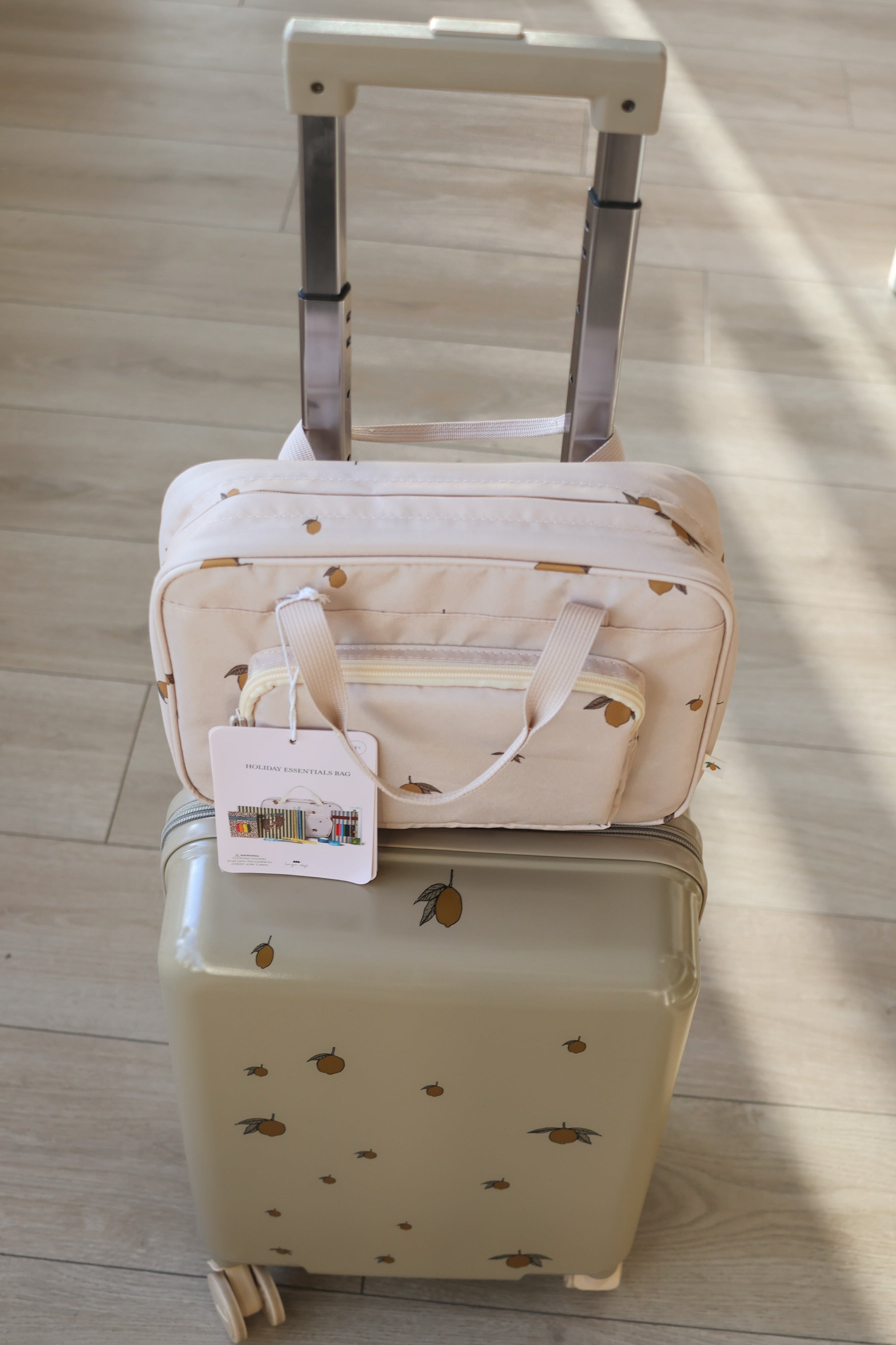 Travel Suitcase - Lemon