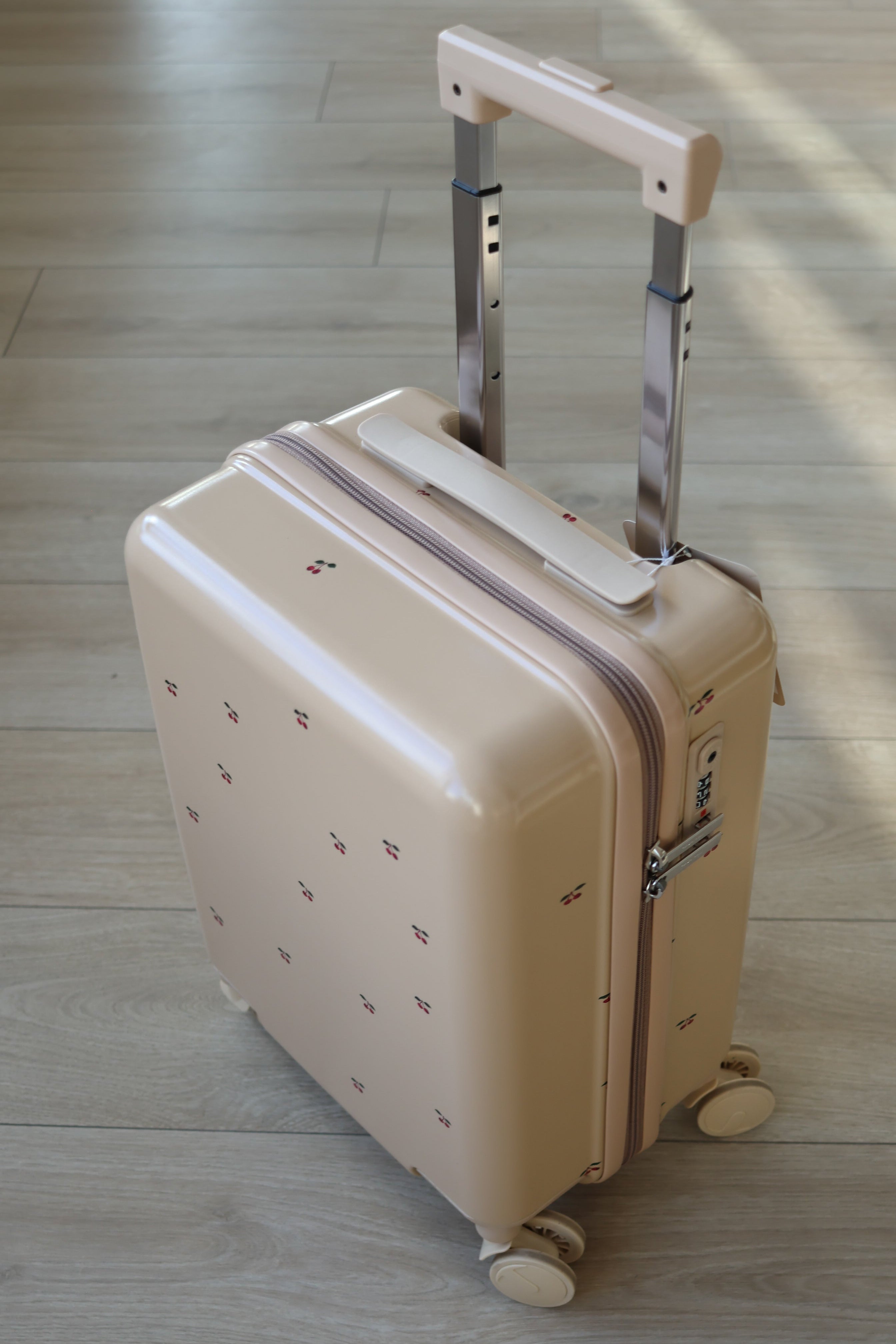 Travel Suitcase - Cherry
