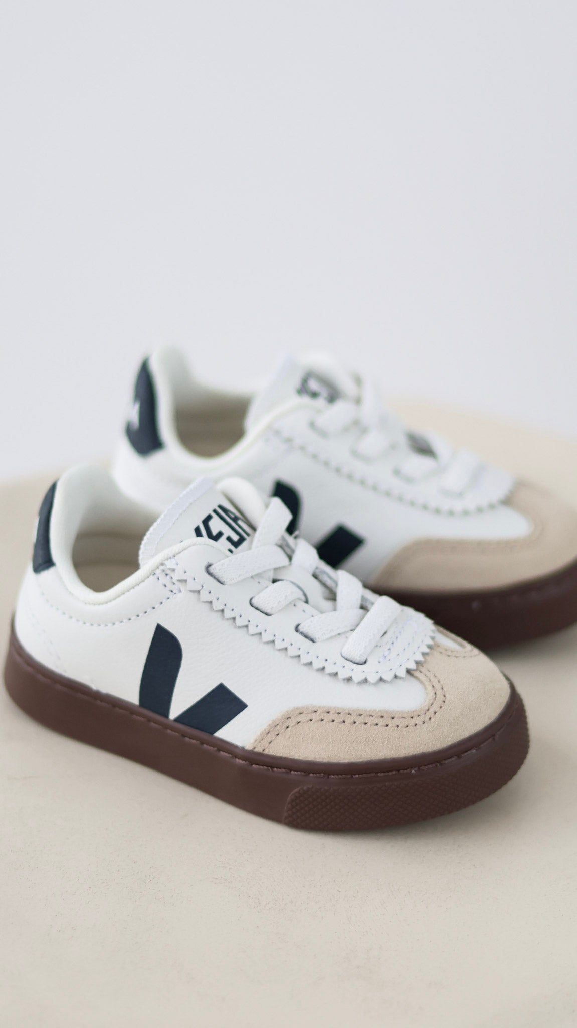 Volley O.T - White/Nautico/Bark