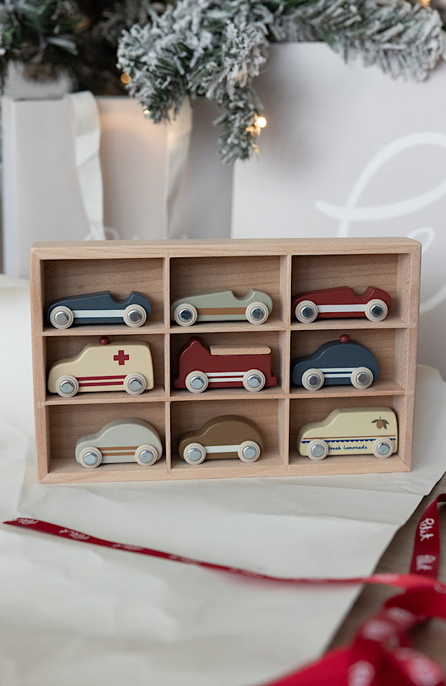 Wooden Mini Cars 9stk