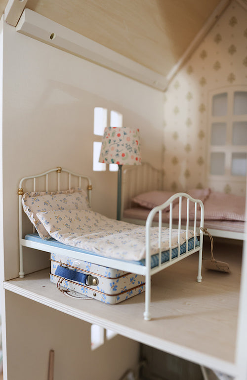 Bed, Mouse Blue - Off White