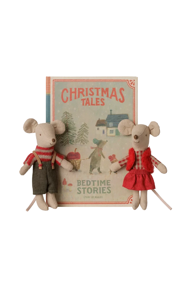 Christmas twin mice, Little sister and brother in book