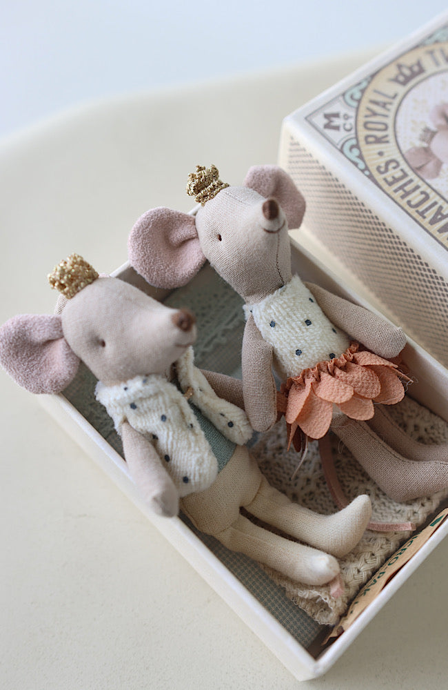 Royal Twins Mice - Little Sister and Brother in Box Pink