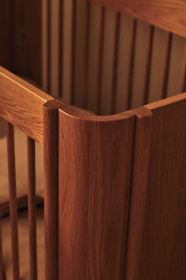 Tilu Baby Cot - Natural Oak