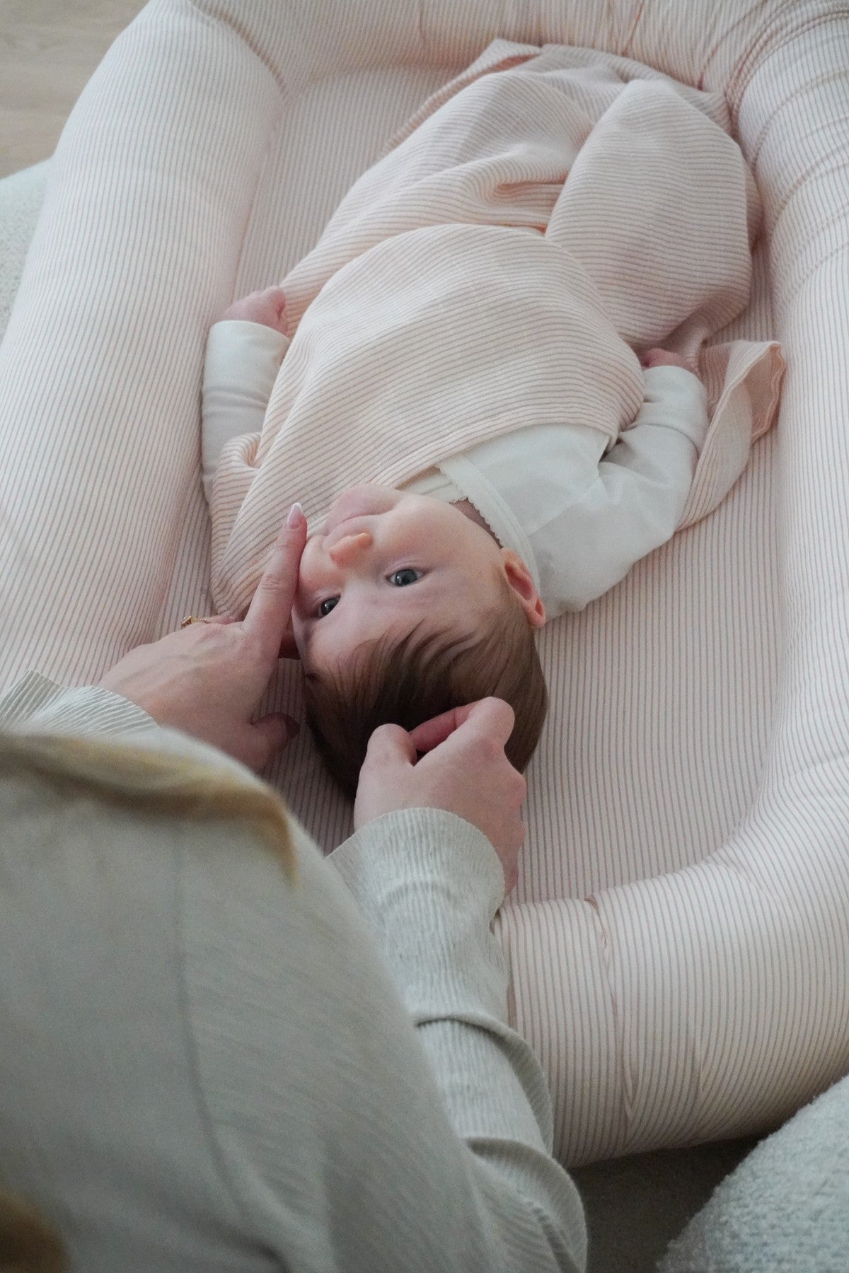 Baby Nest - Classic Stripes Rose
