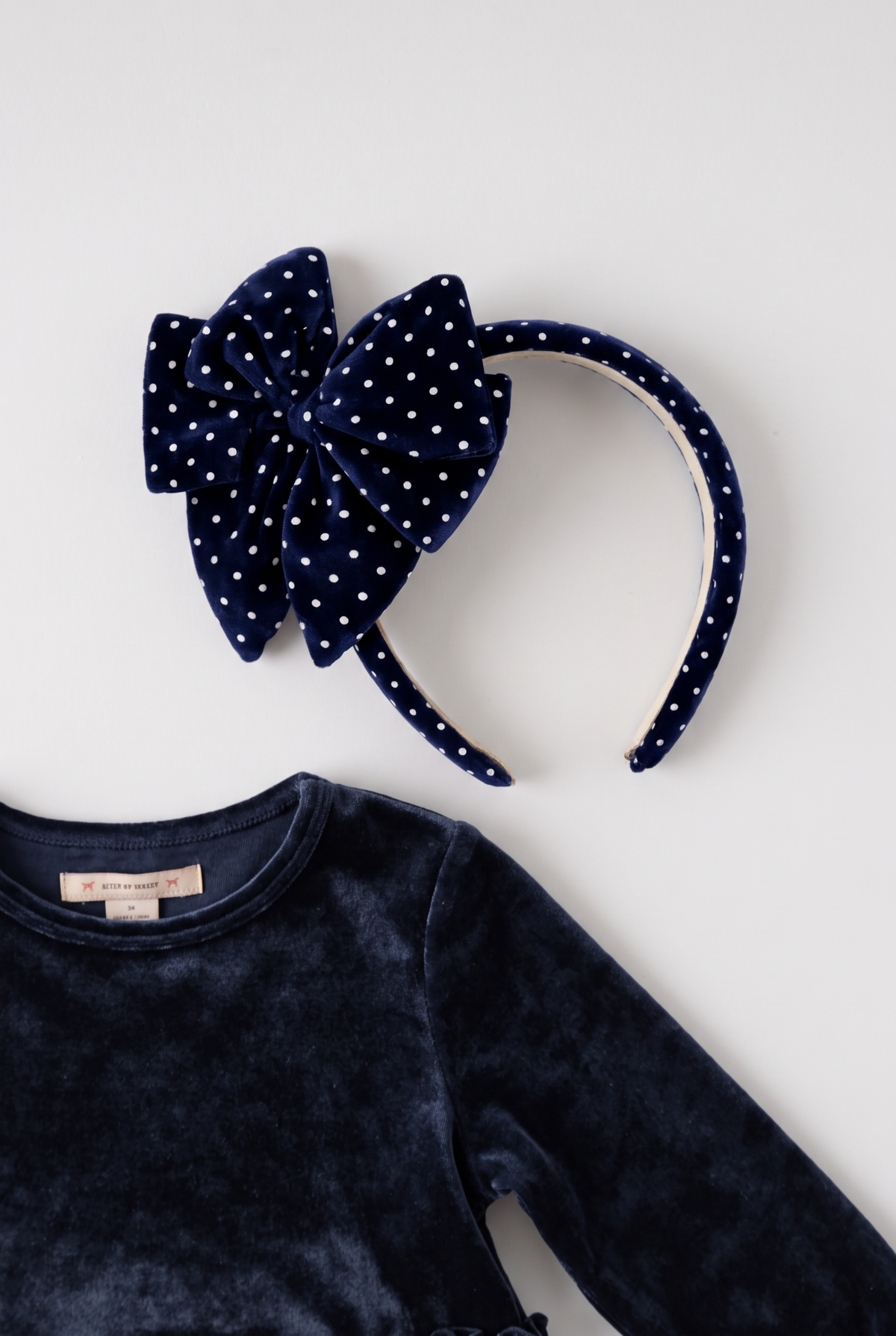 Velvet Bowie Hairbrace - Navy Dot