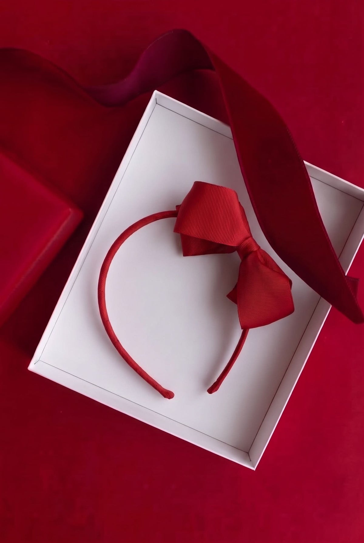 Hairbrace Bow - Scarlet