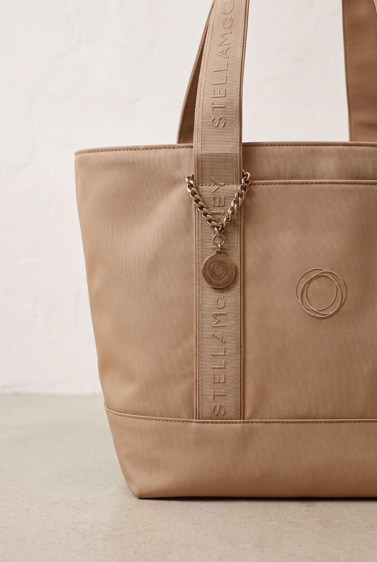 Bugaboo Changing Tote Bag x Stella Mccartney